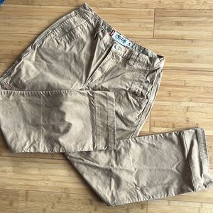 Men’s Mountain Khakis work pants- Relaxed Fit size 34 x 32